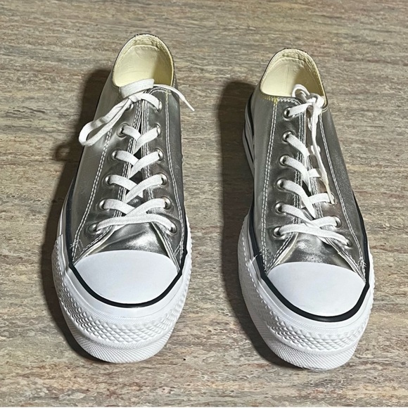 Converse All Star Chuck Tylor Metallic Silver Sneakers Sz 8.5 - Picture 1 of 7